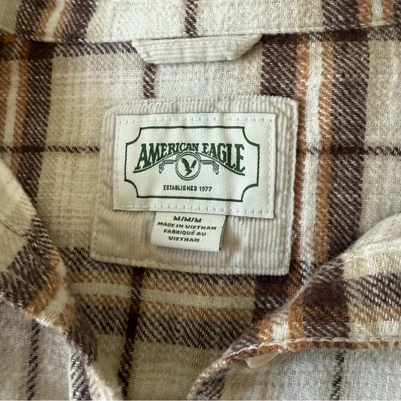 American Eagle Outfitters Women Cropped Brown Plaid Shirt Size Medium - Picture 2 of 4